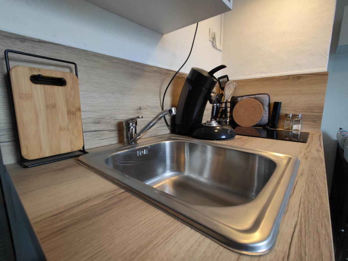 Studio "Sous Les Toits", Proche Hyper Centre Et Commerces ! Valenciennes Kültér fotó