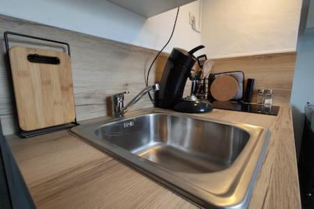 Studio "Sous Les Toits", Proche Hyper Centre Et Commerces ! Valenciennes Kültér fotó