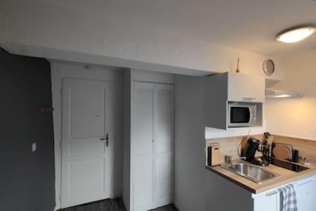 Studio "Sous Les Toits", Proche Hyper Centre Et Commerces ! Valenciennes Kültér fotó